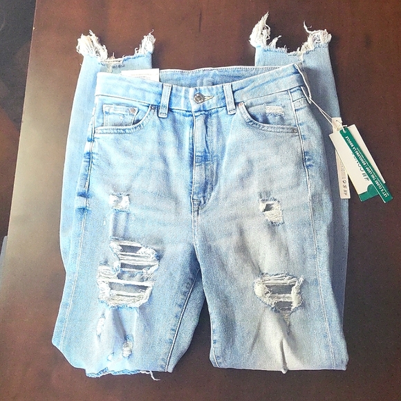 H&M Super Skinny, High Rise Distressed Jeans, Size 4 / 26" x 28" NWT - Picture 1 of 4